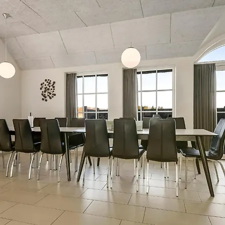 Pet Friendly Home In Ulfborg 度假居 *