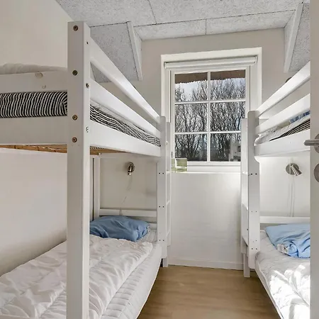 Pet Friendly Home In Ulfborg 度假居 *